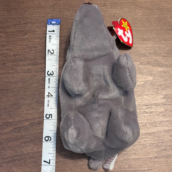 TY Beanie Babies Collection. 1996. Spike, the Gray and Brown Rhino Plush - Picture 5 of 11